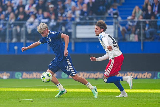 Gunnar Orri Olsen, FC Copenhagen, 45; Otto Stange, Hamburger SV, 19 GER; Hamburger SV vs. FC Copenhagen, soccer, friendly match, 2026–2027 season, October 4, 2026 GER, Hamburger SV vs. FC Copenhagen, soccer, friendly match, 2026–2027 season, October 4, 2026, Hamburg Copyright: xEibner-Pressefoto MarcelxvonxFehrnx EP_MFN