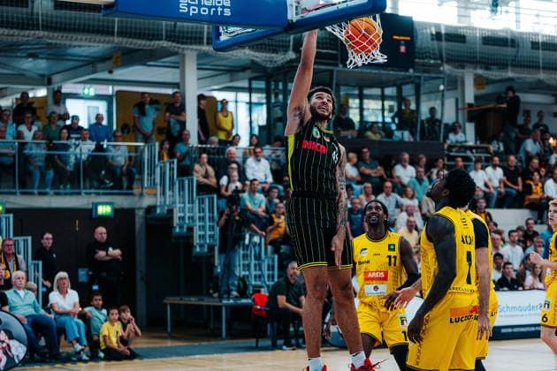 Collin Metcalf, Medikamente per Klick Bayreuth, 45; Tyrel Morgan, Kreisbau Kirchheim Knights, 11; Philip Alston, Kreisbau Kirchheim Knights, 01 GER, Kreisbau Kirchheim Knights vs. Medikamente per Klick Bayreuth, Barmer 2 Basketball Bundesliga, Matchday 3, 2026–2027 Season, October 4, 2026 GER, Kreisbau Kirchheim Knights vs. Medikamente per Klick Bayreuth, Barmer 2 Basketball Bundesliga, Matchday 3, 2026–2027 Season, October 4, 2026 Kirchheim and Teck Copyright: xEibner-Pressefoto NinaxSanderx EP_NSR