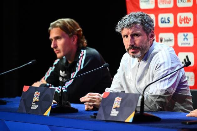 France v Belgium - UEFA Nations League 2026 Media Activities 04 10 2026 PARIS, FRANCE - OCTOBER 04 : Godts Mika forward of Belgium, Van Bommel Mark head coach of Belgium speaking with the media during a pre-match press conference, PK, Pressekonferenz ahead of the UEFA Nations League tournament league phase matchday 4 group A1 match between France and Belgium on October 4, 2026 in Paris, France, 04 10 2026 Paris France Copyright: xDexVoechtx-xKalutx