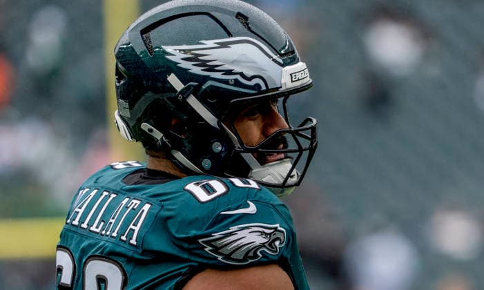 October 4, 2026, Philadelphia, Pa, USA: Oct 4, 2026; Philadelphia, PA, USA; Philadelphia Eagles offensive tackle Jordan Mailata (68) during warm-ups at Lincoln Financial Field. Mandatory Credit: -Cal Media Philadelphia USA - ZUMAcs17 20261004_faf_cs17_141 Copyright: xScottxSeriox