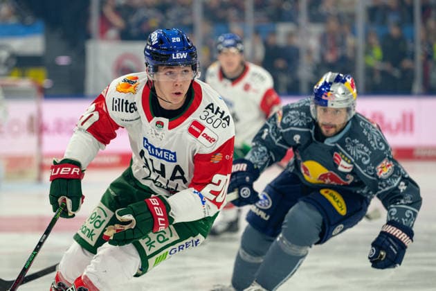 Ice Hockey, DEL, 20261004, EHC Red Bull Munich vs. Augsburg Panthers. Pictured: Philipp Krauß. Augsburg, 20 Munich SAP Garden, Bavaria, Germany Copyright: Passion2Press MarkusxFischerx