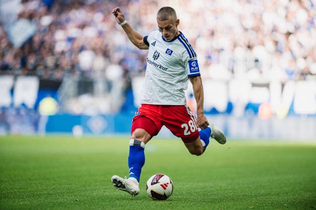 Friendly Match: Hamburger SV vs. FC Copenhagen, October 4, 2026; Miro Muheim, Hamburger SV, 28, on the ball; Soccer; Friendly Match: Hamburger SV vs. FC Copenhagen on October 4, 2026, at the Volksparkstadion, Hamburg DFL regulations prohibit any use of photographs as image sequences and or quasi-video Copyright: xBEAUTIFULxSPORTS Tonhäuserx