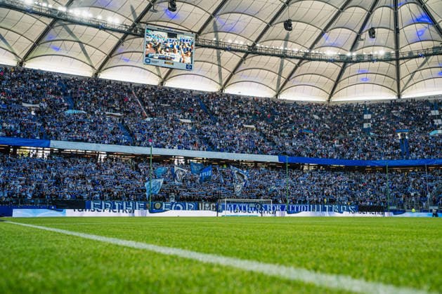Friendly Match: Hamburger SV vs. FC Copenhagen, October 4, 2026—Copenhagen fans in the South Stand, shown here with flags. Soccer, Friendly Match: Hamburger SV vs. FC Copenhagen on October 4, 2026, at the Volksparkstadion, Hamburg. DFL regulations prohibit any use of photographs as image sequences and or quasi-video. Copyright: xBEAUTIFULxSPORTS Tonhäuserx