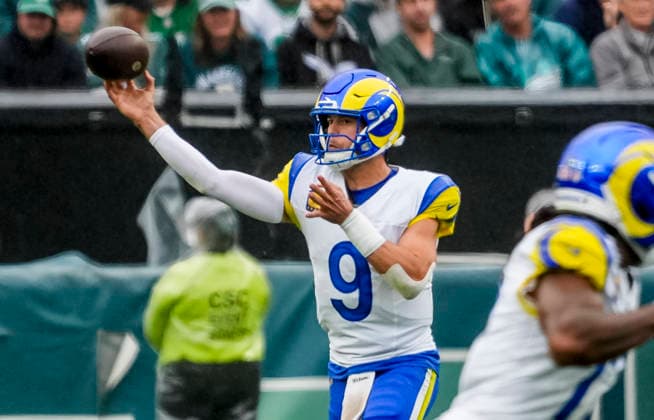 October 4, 2026, Philadelphia, Pa, USA: Oct 4, 2026; Philadelphia, PA, USA; Los Angeles Rams quarterback Matthew Stafford (9) throws a pass at Lincoln Financial Field. Mandatory Credit: -Cal Media Philadelphia USA - ZUMAcs17 20261004_faf_cs17_164 Copyright: xScottxSeriox
