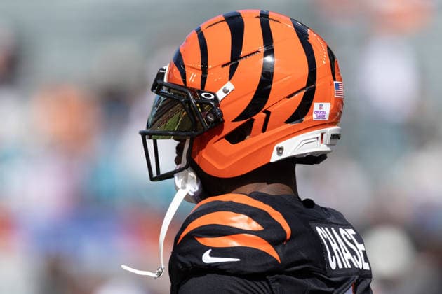 Oct 4, 2026; Cincinnati, OH, USA; Cincinnati Bengals wide receiver Ja Marr Chase (1) during NFL, American Football Herren, USA game action against the Jacksonville Jaguars at Paycor Stadium. Mandatory Credit: -Cal Media Cincinnati USA - ZUMAc04_ 20261004_zma_c04_082 Copyright: xJohnxMersitsx