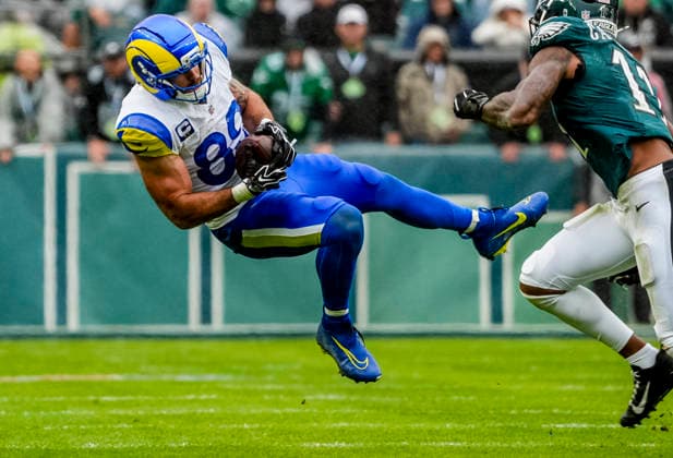 October 4, 2026, Philadelphia, Pa, USA: Oct 4, 2026; Philadelphia, PA, USA; Los Angeles Rams tight end Tyler Higbee (89) spins in the air after making a catch for a first down during the Rams 24-20 wins against the Eagles at Lincoln Financial Field. Mandatory Credit: -Cal Media Philadelphia USA - ZUMAcs17 20261004_faf_cs17_181 Copyright: xScottxSeriox