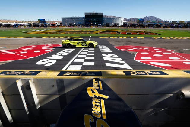 LAS VEGAS, CA - OCTOBER 04: Bubba Wallace ( 23 23XI Racing Robinhood Toyota) during the South Point 400 NASCAR, Motorsport, USA Cup Series Chase playoff race on October 4, 2026 at Las Vegas Motor Speedway in Las Vegas, NV. (Photo by Jeff Speer LVMS Icon Sportswire) AUTO: OCT 04 NASCAR Cup Series Playoffs South Point 400 EDITORIAL USE ONLY Icon26100417635