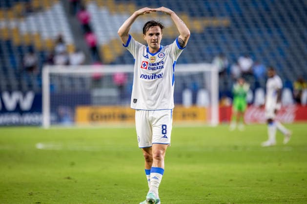 Los Angeles Galaxy v Cruz Azul Frindly Match Agustin Palavecino 8 of Cruz Azul celebrating after scoring a goal during the friendly football match between Los Angeles Galaxy and Cruz Azul at Dignity Health Park. on October 4, 2026 in Carson, California. (Photo by Arturo Cordero Eyepix Group) Copyright: xArturoxCordero xEyepixxGroupx AC_04102026_198243