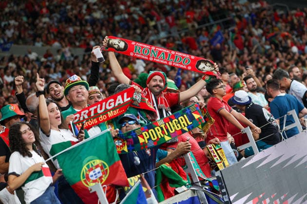Porto, Portugal, October 4: Cristiano Ronaldo and Portuguese fans during the UEFA Nations League 2026–27 group stage Matchday 4 game between Portugal and Norway at Estádio do Dragão in Porto, Portugal Copyright: HMBxMedia JoaquimxFerreira