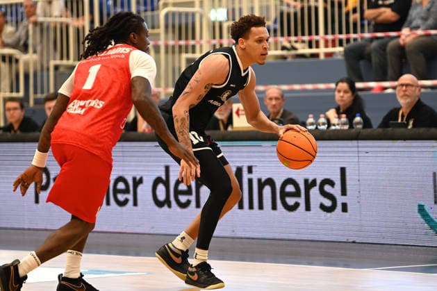 Isaiah Jevon Sanders, Matchday 3, BARMER 2 Basketball Bundesliga Pro A: ETB Miners vs. RheinStars Cologne, October 4, 2026. Isaiah Jevon Sanders, ETB Miners, Matchday 3 in the BARMER 2 Basketball Bundesliga Pro A, ETB Miners vs. RheinStars Cologne, final score 86–91 at the Sporthalle am Hallo on October 4, 2026, in front of 946 spectators