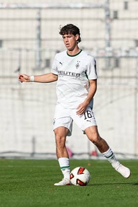 October 3, 2026, xydrx, Men s, Soccer, Friendly Match, FC St. Pauli vs. Borussia Mönchengladbach, 2026–2027 Season, Millerntor Stadium, Philipp Sander, Borussia Mönchengladbach, 16. DFB regulations prohibit any use of photographs as image sequences and or quasi-video Copyright: HMBxMedia YannisxDreimann