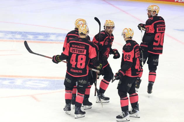October 4, 2026, GER, DEU, Germany, Ice Hockey, Eisbären, Spielerkreis, nordphoto GmbH, Engler, Berlin, Uber Arena, Berlin, Germany Copyright: xNordphotox xEnglerx