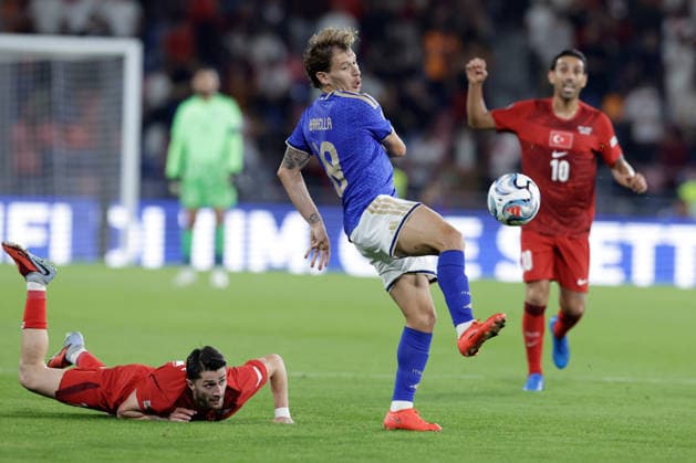 UEFA Nations League football match Italy vs Turkey Nicolo Barella of Italy controls the ball during UEFA Nations League football match (League A, Group A1) between Italy vs Turkey at the Renato Dall Ara stadium in Bologna on October 05, 2026. _BPH4403 Copyright: xAntonioxBalascox
