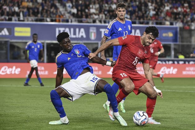 Italy v Turkiye - UEFA Nations League ?????? BOLOGNA, ITALY, OCTOBER 05: Ozan Kabak (R), of Turkiye, is challenged by Issa Doumbia (L), of Italy, during the UEFA Nations League Group A1 League phase football match between Italy and Turkiye at the Renato Dall’Ara stadium in Bologna, Italy, on October 05, 2026. Isabella Bonotto Anadolu Bologna Italy. Editorial use only. Please get in touch for any other usage. Copyright: x2026xAnadoluxIsabellaxBonottox
