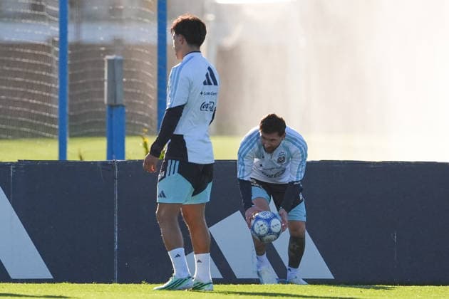 Lionel Messi completes final training session with Argentina national team, Nationalteam EZEIZA, ARGENTINA - OCTOBER 5: The forward and captain of the Argentine national football team, Lionel Messi, attends the final training session of his career with the national squad at the AFA Lionel Andres Messi Training Complex, in Ezeiza, Argentina on October 5, 2026. Luciano Gonzalez Anadolu Ezeiza Argentina. Editorial use only. Please get in touch for any other usage. Copyright: x2026xAnadoluxLucianoxGonzalezx