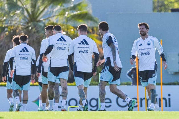 Lionel Messi completes final training session with Argentina national team, Nationalteam EZEIZA, ARGENTINA - OCTOBER 5: The forward and captain of the Argentine national football team, Lionel Messi, attends the final training session of his career with the national squad at the AFA Lionel Andres Messi Training Complex, in Ezeiza, Argentina on October 5, 2026. Luciano Gonzalez Anadolu Ezeiza Argentina. Editorial use only. Please get in touch for any other usage. Copyright: x2026xAnadoluxLucianoxGonzalezx