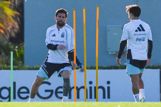 Lionel Messi completes final training session with Argentina national team, Nationalteam EZEIZA, ARGENTINA - OCTOBER 5: The forward and captain of the Argentine national football team, Lionel Messi, attends the final training session of his career with the national squad at the AFA Lionel Andres Messi Training Complex, in Ezeiza, Argentina on October 5, 2026. Luciano Gonzalez Anadolu Ezeiza Argentina. Editorial use only. Please get in touch for any other usage. Copyright: x2026xAnadoluxLucianoxGonzalezx