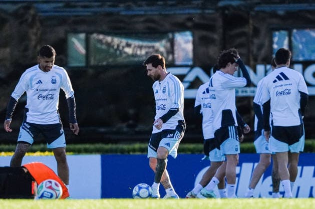 Lionel Messi completes final training session with Argentina national team, Nationalteam EZEIZA, ARGENTINA - OCTOBER 5: The forward and captain of the Argentine national football team, Lionel Messi, attends the final training session of his career with the national squad at the AFA Lionel Andres Messi Training Complex, in Ezeiza, Argentina on October 5, 2026. Luciano Gonzalez Anadolu Ezeiza Argentina. Editorial use only. Please get in touch for any other usage. Copyright: x2026xAnadoluxLucianoxGonzalezx
