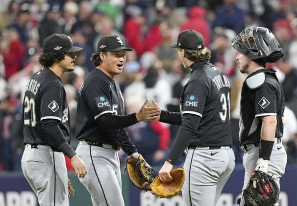 Baseball: Division Series between White Sox and Guardians Munetaka Murakami (2nd from L) of the Chicago White Sox celebrates with teammates after a victory over the Cleveland Guardians in Game 2 of the American League Division Series at Progressive Field in Cleveland, Ohio, on Oct. 5, 2026. A14AA0005630231P