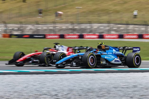 SEPANG, SGR - OCTOBER 02: Carlos Sainz of Spain and Atlassian Williams F1 Team in action during friday free practice of the Formula 1 Gulf Air Bahrain Grand Prix on October 02, 2026 held at Sepang International Circuit in Sepang, Malaysia. (Photo by Hazrin Yeob Men Shah Icon Sportswire) AUTO: OCT 02 F1 Bahrain Grand Prix in Malaysia EDITORIAL USE ONLY Icon3782610024903
