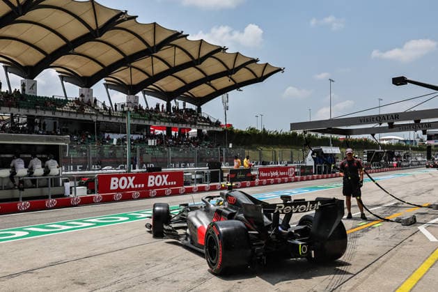 SEPANG, SGR - OCTOBER 03: Gabriel Bortoleto of Brazil and Audi Revolut F1 Team in action during the saturday s practice session of the Formula 1 Gulf Air Bahrain Grand Prix on October 03, 2026 held at Sepang International Circuit in Sepang, Malaysia. (Photo by Hazrin Yeob Men Shah Icon Sportswire) AUTO: OCT 03 F1 Bahrain Grand Prix in Malaysia EDITORIAL USE ONLY Icon3782610032666