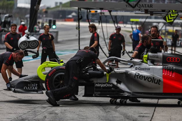 SEPANG, SGR - OCTOBER 03: Nico Hulkenberg of Germany and Audi Revolut F1 Team in action during the saturday s practice session of the Formula 1 Gulf Air Bahrain Grand Prix on October 03, 2026 held at Sepang International Circuit in Sepang, Malaysia. (Photo by Hazrin Yeob Men Shah Icon Sportswire) AUTO: OCT 03 F1 Bahrain Grand Prix in Malaysia EDITORIAL USE ONLY Icon3782610032457