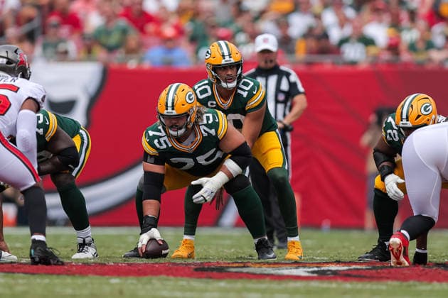 Oct 4, 2026; Tampa, FL, USA; Green Bay Packers quarterback Jordan Love (10) looks on from the line of scrimmage during during the NFL, American Football Herren, USA game between the Green Bay Packers and Tampa Bay Buccaneers at Raymond James Stadium. Mandatory Credit: Taylor McFee-Cal Media Tampa USA - ZUMAc04_ 20261004_zma_c04_623 Copyright: xTaylorxMcfeex
