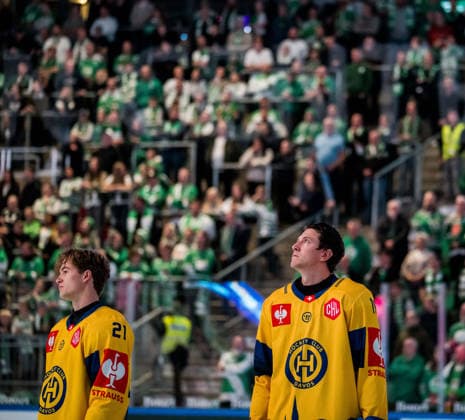 October 6, 2026: Adam Tambellini of Davos ahead of the CHL game between Rögle and Davos on October 6, 2026 in Ängelholm. Photo by Niclas Jönsson, BILDBYRAN COP 273 NO0449 ice hockey CHL Champions Hockey League Rögle Davos Rögle BBENG ice hockey CHL Champions Hockey League Rögle Davos Rögle BBENG Copyright: NICLASxJÖNSSON BB261006NO012