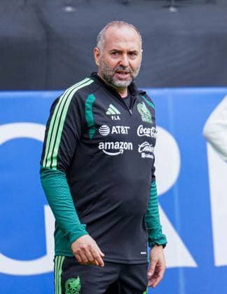 MEXICAN WOMEN S NATIONAL TEAM MEXICAN WOMEN S NATIONAL TEAM TRAINING SESSION 06102026 MEXICO CITY, MEXICO Photo of Pedro Lopez, coach of the Mexican Women’s National Soccer Team, during a training session at the Centro de Alto Rendimiento in Mexico City, ahead of their friendly match against Jamaica this Friday in Aguascalientes Photo of Pedro Lopez, coach of the Mexican Women’s National Soccer Team, during a training session at the High-Performance Center in Mexico City, ahead of their friendly match against Jamaica this Friday in Aguascalientes. PHOTO BY IMAGENSHOP PHOTO AGENCY MEXICO CITY, MEXICO Copyright: xIMAGENSHOPxAGENCIAxFOTOGRAFICAx