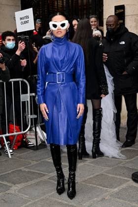 PFW Jean Paul Gaultier Outside Arrivals Guest arriving at the Jean Paul Gaultier show during Paris Fashion Week Haute Couture in Paris, France on January 26, 2022. Photo by Julien Reynaud APS-Medias ABACAPRESS.COM Paris France Copyright: xReynaudxJulien APS-Medias ABACAx 796214_031 ReynaudxJulien APS-Medias ABACAx 796214_031