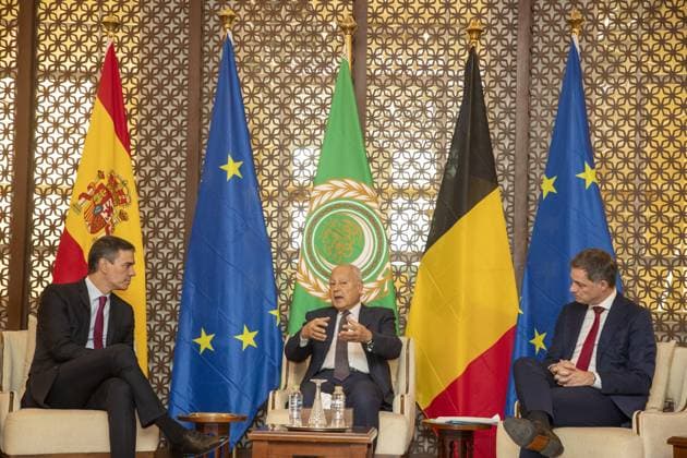 Spanish Prime Minister Pedro Sanchez and Arab League Secretary general Ahmed Aboul Gheit and Belgian Prime Minister Alexander De Croo pictured during a meeting at the Arab League headquarters, during a visit of both Belgian and Spanish Prime Ministers (incoming and outgoing presidency of Europe) to Egypt, in Cairo, Friday 24 November 2023. The two heads of government have visited Israel and Palestine yesterday, to hold talks with political leaders on the war in Gaza. In Egypt, Sanchez and De Croo will meet the Egyptian president and visit the border crossing to the Gaza strip in Rafah. - SPAIN OUT - NICOLASxMAETERLINCK 80738417