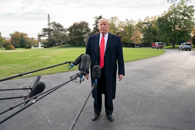 President Donald Trump departs The White House to attend a political event in Florida United States President Donald J. Trump speaks to the media as he departs The White House in Washington, DC, to attend a political event in Florida, October 31, 2018. Photo Credit: Chris Kleponis CNP AdMedia Washington District of Columbia United States of America EDITORIAL USE ONLY  Copyright: xx ChrisxKleponisx admphotostwo539148