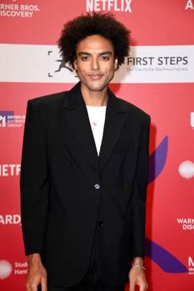 Lamin Leroy Gibba at the 26th presentation of the First Steps Awards 2025 at the Theater des Westens Berlin, 06 10 2025 Foto:xN.xKubelkax xFuturexImagex steps_5240