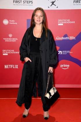 Sonja Gerhardt at the 26th presentation of the First Steps Awards 2025 at the Theater des Westens Berlin, 06 10 2025 Foto:xN.xKubelkax xFuturexImagex steps_5332