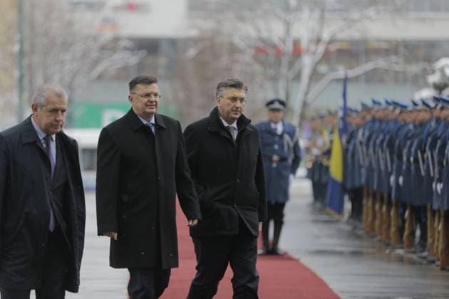 Prime Minister of Croatia Andrej Plenkovic in Sarajevo SARAJEVO, BOSNIA AND HERZEGOVINA - DECEMBER 13: Prime Minister of Croatia Andrej Plenkovic (R) is welcomed by Chairman of the Council of Ministers of Bosnia and Herzegovina Zoran Tegeltija (L) in Sarajevo, Bosnia and Herzegovina on December 13, 2021. Saraybosna Bosna Hersek. Editorial use only. Please get in touch for any other usage. Copyright: x2025xAnadoluxSamırxJordamovıcx