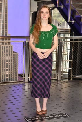 NEW YORK, NY - OCTOBER 1: Summer H. Howell pictured during a visit at the Empire State Building Ahead of the Release of Mike Flannigan s Carrie on October 1, 2026 in New York City. Credit: Credit: AdMedia New York City USA - ZUMAa123 20261001_zaa_a123_352 Copyright: xJohnxFyckex