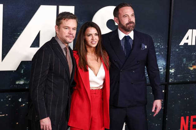 World Premiere Of Netflix s Animals WESTWOOD, LOS ANGELES, CALIFORNIA, USA - OCTOBER 01: Matt Damon, Luciana Barroso and Ben Affleck arrive at the World Premiere Of Netflix s Animals held at Westwood Village Theater on October 1, 2026 in Westwood, Los Angeles, California, United States. (Photo by Xavier Collin Image Press Agency)