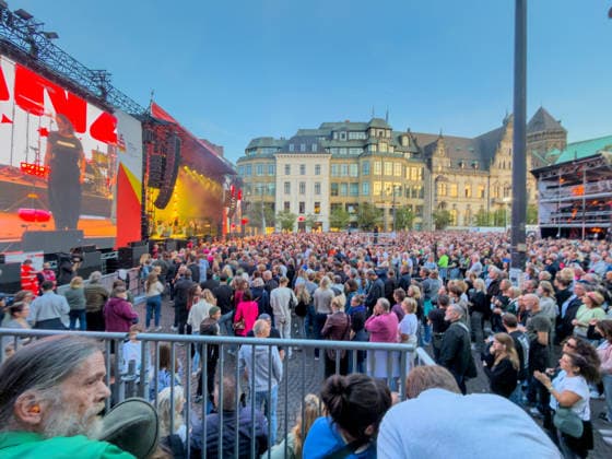 Celebrating German Unity Day in Bremen: German Unity Day 2026 Celebrations, Bremen, October 3, 2026, Bremen, public festival, Fanta Vier concert, illuminations along the Schlachte, light show in Bremen, Germany, October 3, 2026: Celebrating G Fanta4 + Illumination HB 3.10.26 LR-6318
