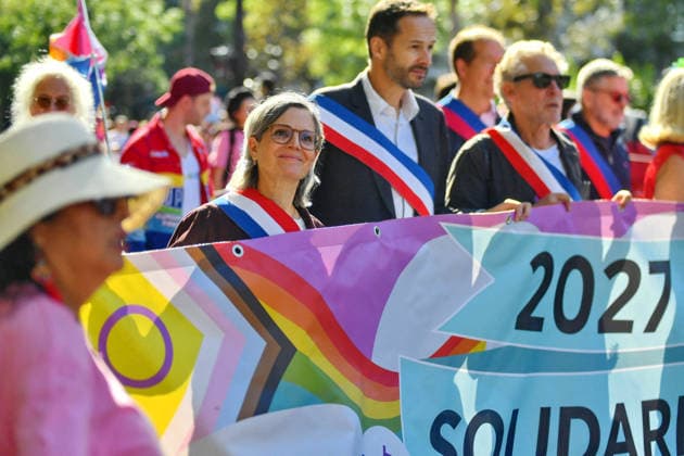 Politics At Paris Pride March - France Sandrine Rousseau attend the Pride Parade to defend the rights of LGBTQ individuals, marching from Place d Italie to Bastille in Paris, France on October 3, 2026. Photo Ait Adjedjou Karim ABACAPRESS.COM Paris France Copyright: xAitxAdjedjouxKarim ABACAx