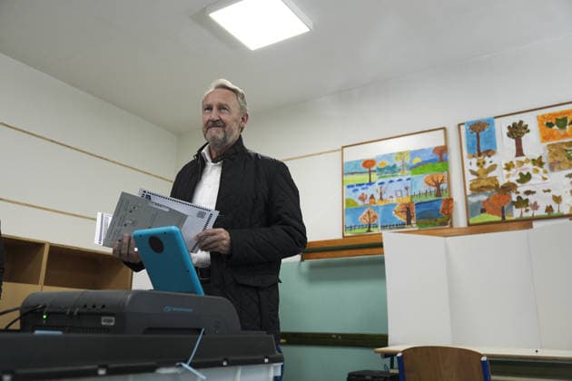 Bakir Izetbegovic casts his vote in Sarajevo SARAJEVO, BOSNIA AND HERZEGOVINA - OCTOBER 4: Bakir Izetbegovic, President of the Party of Democratic Action (SDA) and a candidate for the Presidency of Bosnia and Herzegovina, casts his vote accompanied by his wife, Sebija Izetbegovic, at the polling station located at Nafija Sarajlic Elementary School in Sarajevo, Bosnia and Herzegovina, on October 4, 2026. Samir Jordamovic Anadolu Sarajevo Bosnia and Herzegovina. Editorial use only. Please get in touch for any other usage. Copyright: x2026xAnadoluxSamirxJordamovicx