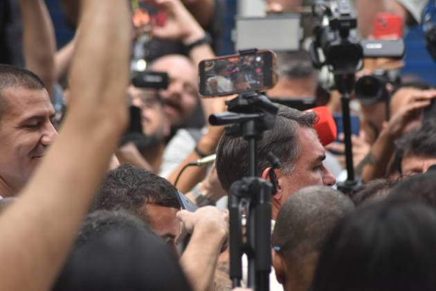 RIO DE JANEIRO, RJ - 04.10.2026: 2026 ELECTIONS IN RIO DE JANEIRO - Flavio Bolsonaro arrives to vote in Rio de Janeiro this Sunday, October 4th, election day for President of Brazil. x3024761x  CristianexMota
