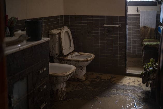 2 people killed as heavy rain hits parts of Spain BARCELONA, SPAIN - OCTOBER 4: An interior view of flooded house as floodwaters submerge streets following severe torrential rainfall in Montornes del Valles, Barcelona, Spain on October 4, 2026. Heavy rains triggered widespread flooding across Catalonia, leaving at least two people dead and one missing as emergency services responded to widespread disruptions. Lorena Sopena Lopez Anadolu Barcelona Spain. Editorial use only. Please get in touch for any other usage.  Copyright: x2026xAnadoluxLorenaxSopenaxLopezx