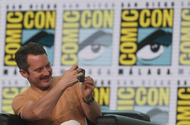 October 4, 2026: October 4, 2026 (Malaga)Elijah Wood and Sean Astin were the great stars of the Comic-Con de Mo¡laga. Actors Elijah Wood and Sean Astin, famous for their roles as Frodo and Sam in The Lord of the Rings, have brought this Sunday a bit of that Comarca of Middle-earth to the convention attended by 3000 people gathered in the room. - ZUMAc161 20261004_zap_c161_020 Copyright: xLorenzoxCarnerox