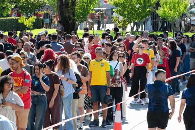RECORD DATE NOT STATED Elections in the city of Porto, Portugal, 2026. Porto (Portugal), October 4, 2026 - Politics Elections 2026 Voting - Voters arrive to vote in Porto at ISEP, the third largest Brazilian polling station abroad, in the city of Porto, Portugal, this Sunday, October 4, 2026.(Foto: Andre Ribeiro Thenews2 imago images) Elections in the city of Porto, Portugal, 2026. Copyright: xAndrexRibeirox