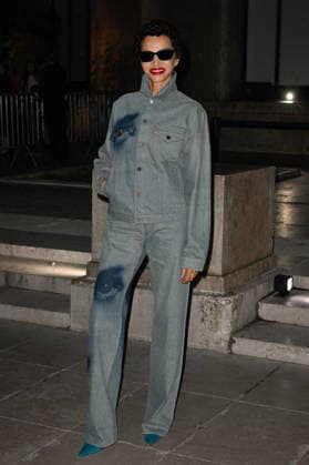 PFW Jean Paul Gaultier Outside Arrivals Farida Khelfa arriving at Jean Paul Gaultier show during Paris Fashion Week, in Paris, France on 4 October 2026. Photo by Julien Reynaud APS-Medias ABACAPRESS.COM Paris France Copyright: xReynaudxJulien APS-Medias ABACAx