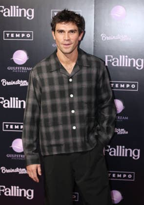 October 4, 2026, New York, Ny, United States: KJ Apa attends the New York Premiere of Falling . Held at The SAG-AFTRA Foundation Robin Williams Center in New York. Zuma Press. October 4, 2026. New York United States - ZUMAp281 20261004_zea_p281_010 Copyright: xPhotoxImagexPressx