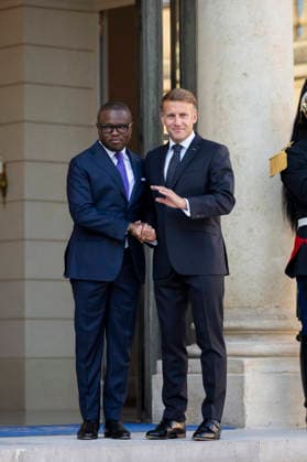 Emmanuel Macron Welcomes Benin President Romuald Wadagni - Paris French President Emmanuel Macron welcomes Benin s President Romuald Wadagni at the Elysee Palace in Paris on October 5, 2026. Photo by Eliot Blondet ABACAPRESS.COM Paris Ile-de-France France Copyright: xBlondetxEliot ABACAx