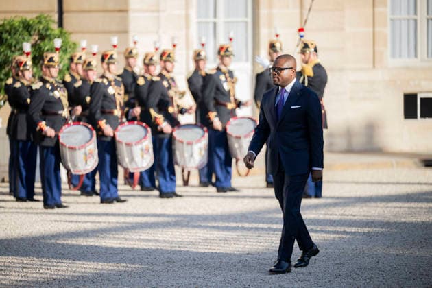 Emmanuel Macron Welcomes Benin President Romuald Wadagni - Paris French President Emmanuel Macron welcomes Benin s President Romuald Wadagni at the Elysee Palace in Paris on October 5, 2026. Photo by Eliot Blondet ABACAPRESS.COM Paris Ile-de-France France Copyright: xBlondetxEliot ABACAx
