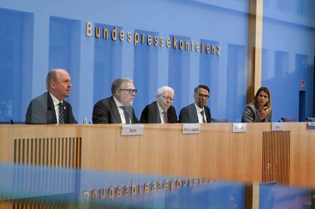 ABB BPK Uwe Becker, Representative of the Hessian State Government for Jewish Life Dr. Steffen Augsberg, Pr