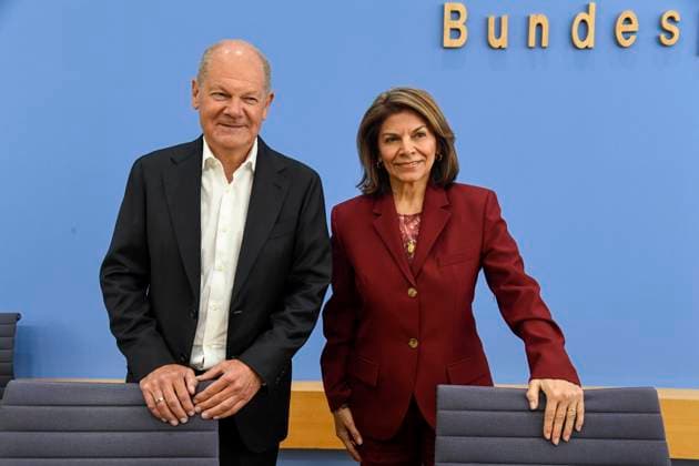 ABB BPK Olaf Scholz, former Federal Chancellor and Co-Chair of the ENSK, with Laura Chinchilla Miranda, President-elect of Costa Rica and Co-Chair of the ENSK Topic: Presentation of the North-South Commission on Development Policy (ENSK) Press conference on the composition and priority issues of the North-South Commi